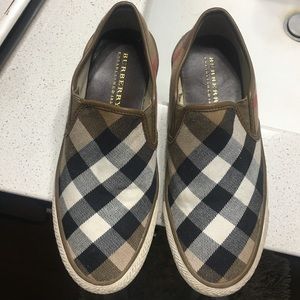Burberry shoes
